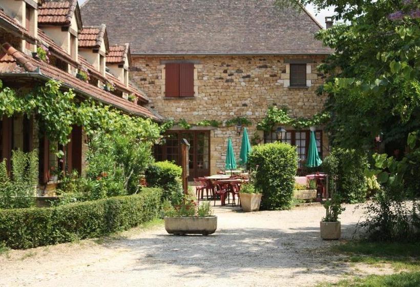 Отель Hôtel Chastrusse