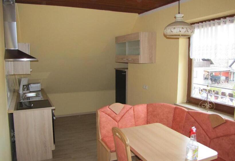 ホテル Panoramacafé Kattenes