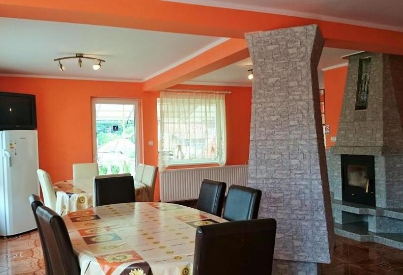 پانسیون Casa Flamingo