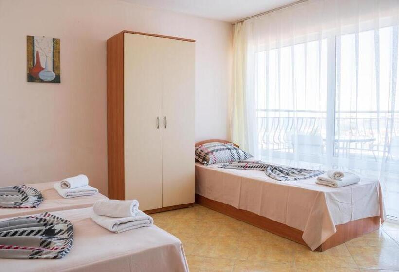 پانسیون Guest House Eos