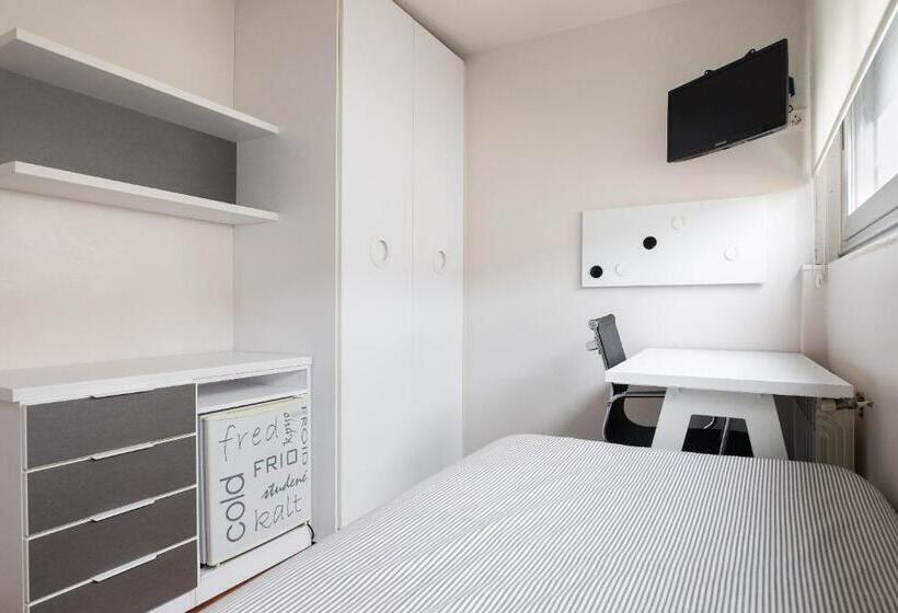 Pension Residencia F&f