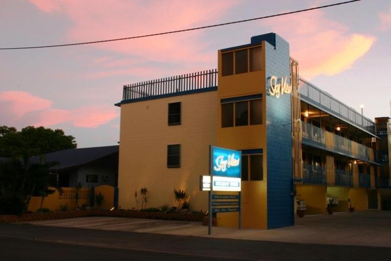 Sky View Units Bowen