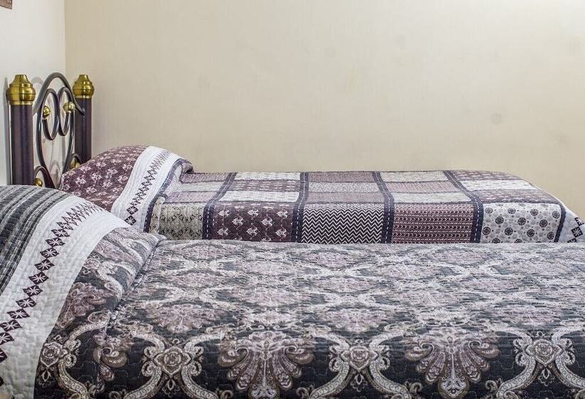 هاستل Hostal Salas