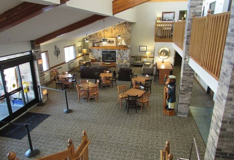 هتل Americinn By Wyndham Menominee