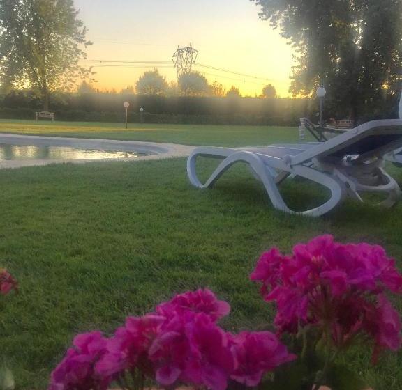 Отель Albergo Cosmera