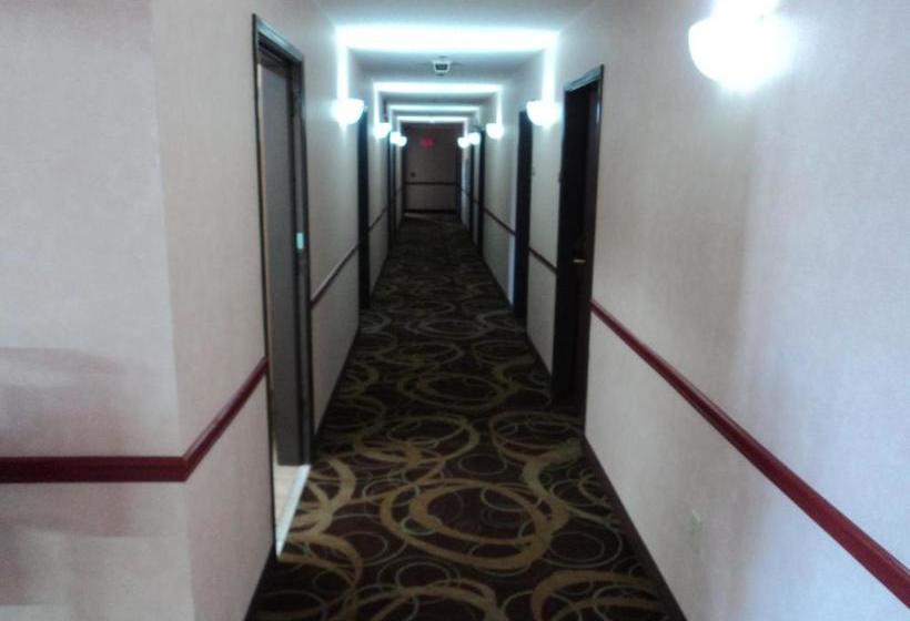 فندق Garden Inn & Suites  Fitzgerald