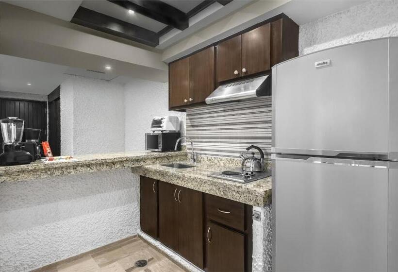 ホテル El Cid El Moro Beach