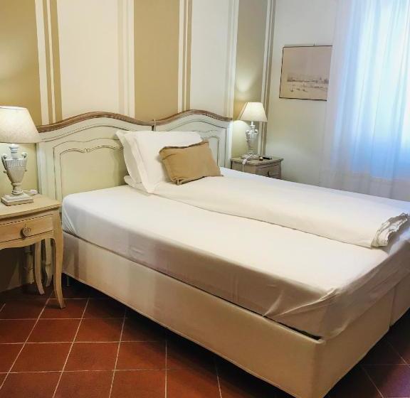 فندق Hôtel Barbabuc