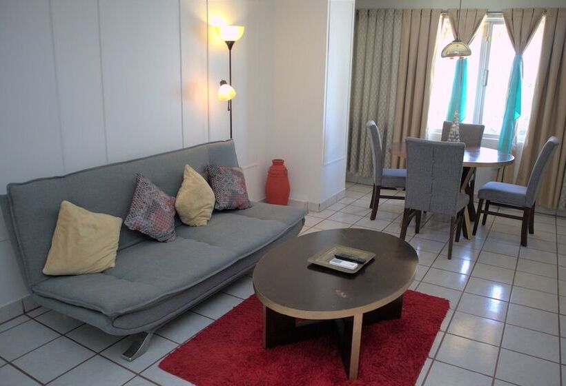 استراحتگاه La Concha Beach Hotel & Club