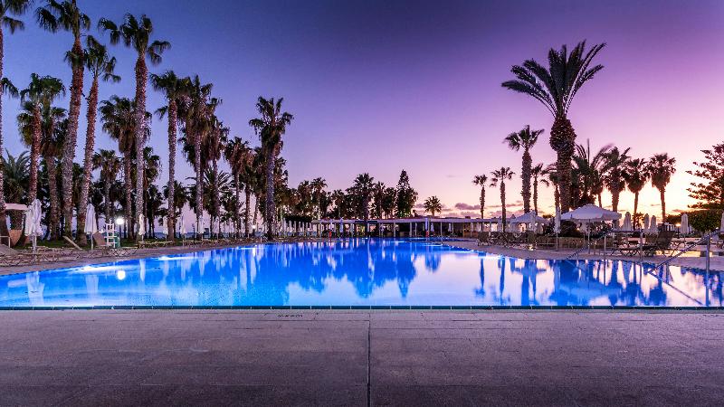 هتل Louis Phaethon Beach