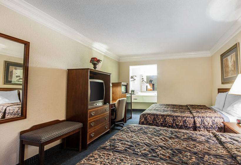 OYO Hotel Rome GA Historic District