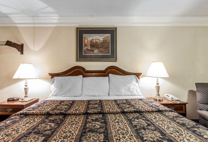 OYO Hotel Rome GA Historic District