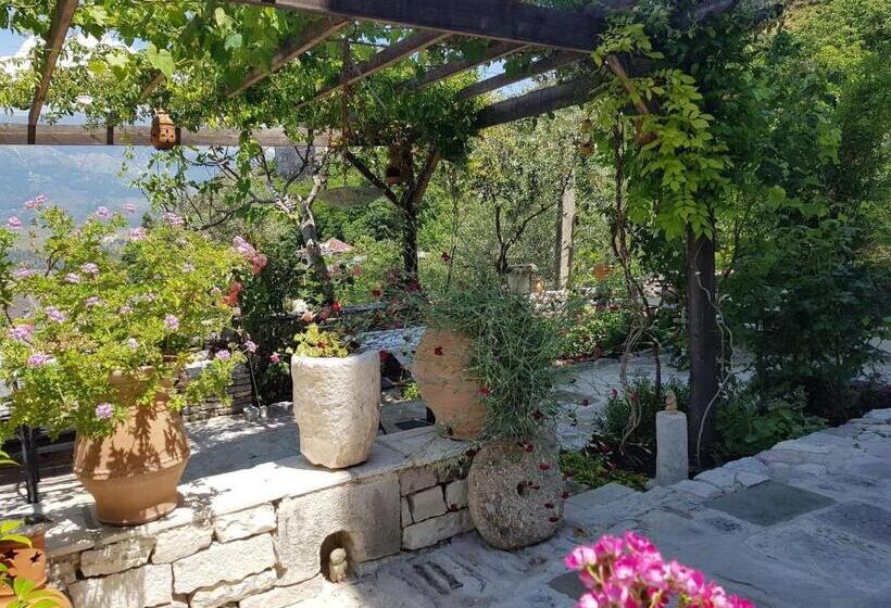 بنسيون Konaku Guest House