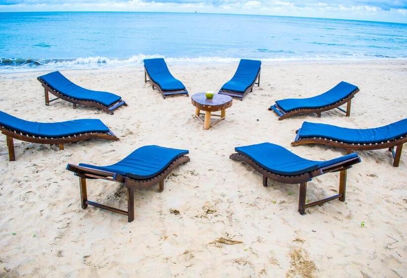 호텔 Omeesha Beach