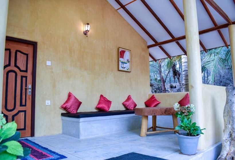 호텔 Omeesha Beach