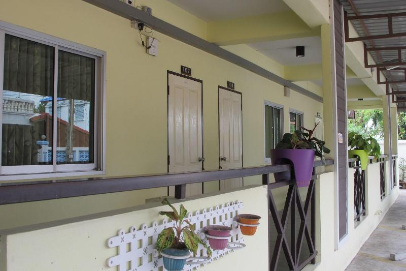 Отель Boonya Place