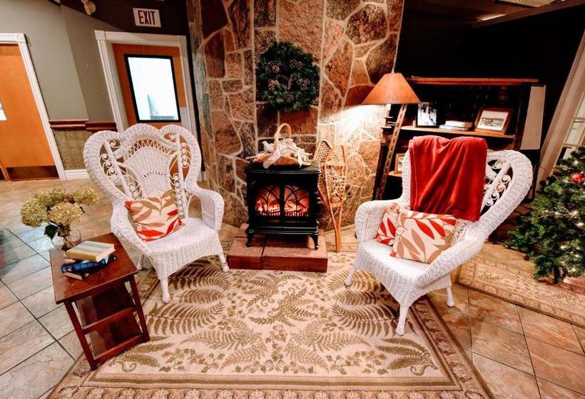 فندق The Burleigh Falls Inn & Suites