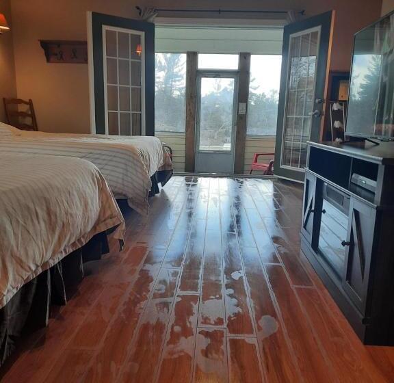 فندق The Burleigh Falls Inn & Suites