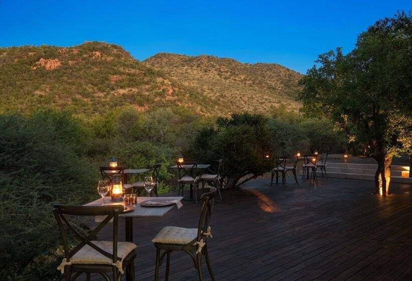هتل Lush Private Game Lodge