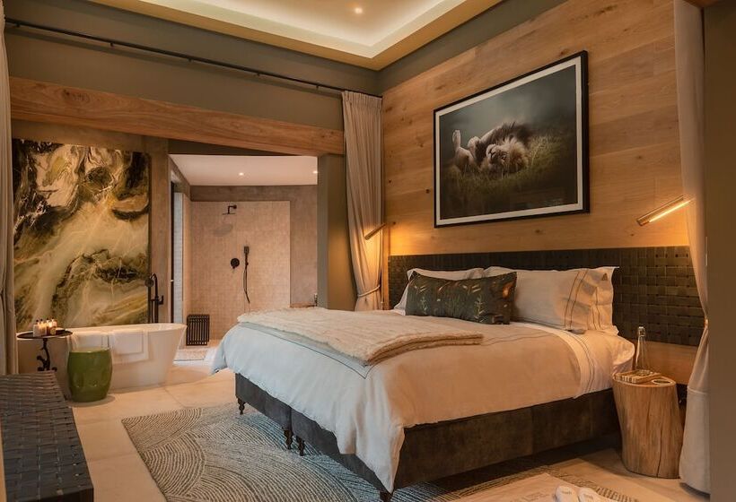 هتل Lush Private Game Lodge
