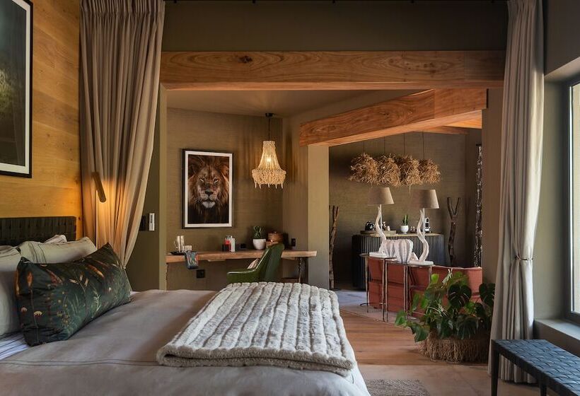 هتل Lush Private Game Lodge