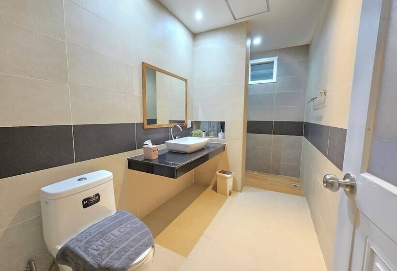 هتل Prangthong Garden Home