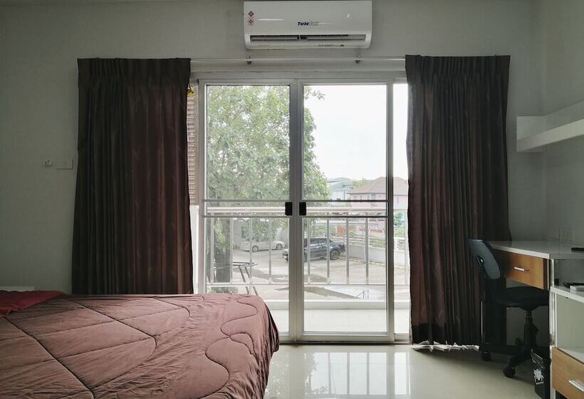 فندق Taweesuk Residence