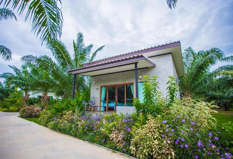Palm Pran Resort