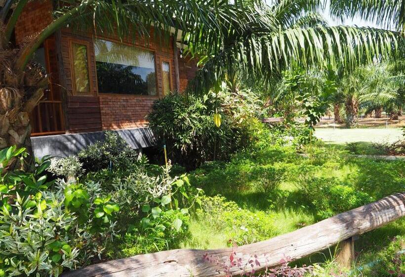 Palm Pran Resort