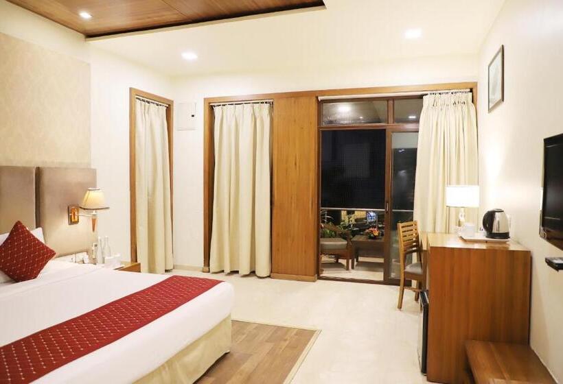Boulevard 9 Luxury Resort & Spa