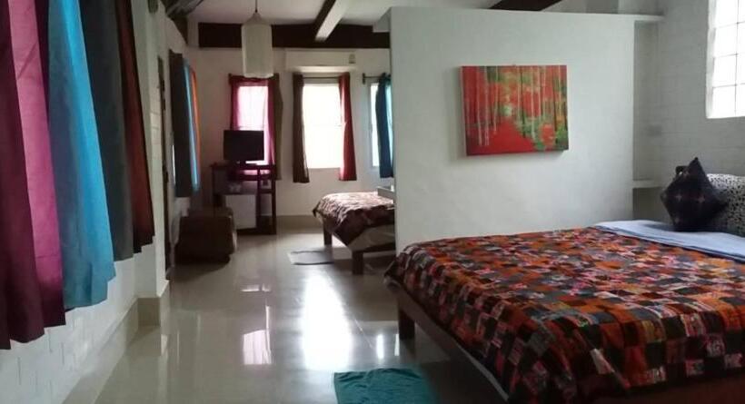 هتل Banthorphan Resort