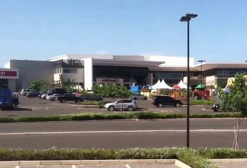 Hill View Hotel Mccarthy Hills