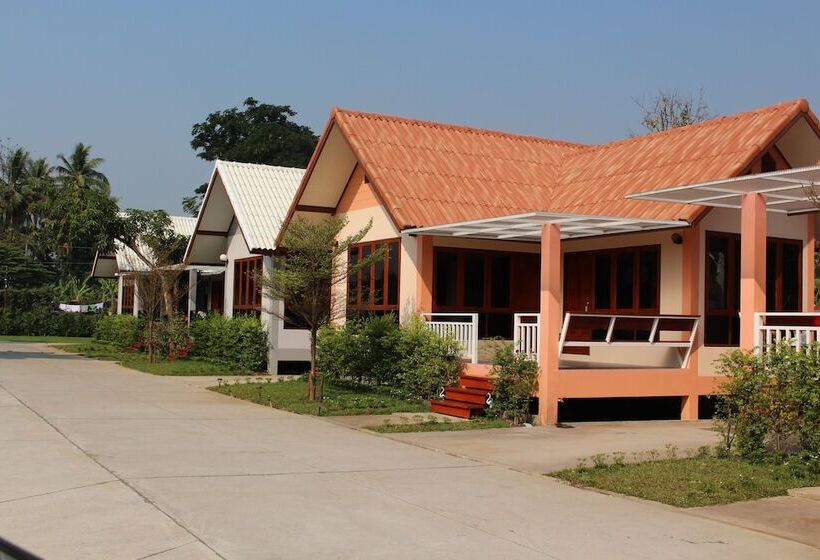 هتل Baan Suan Siriwat