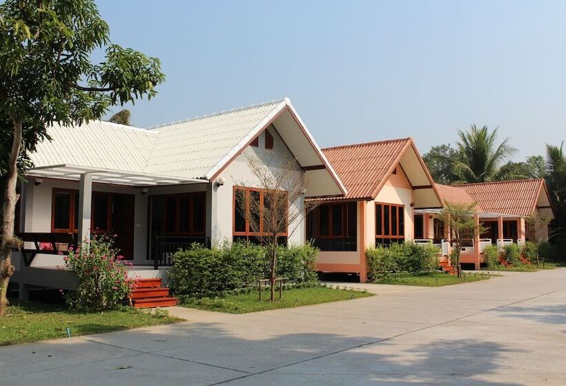 هتل Baan Suan Siriwat