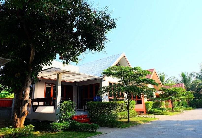 هتل Baan Suan Siriwat
