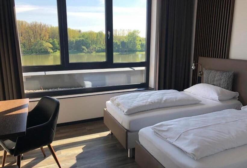 ホテル Donauhof Mauthausen