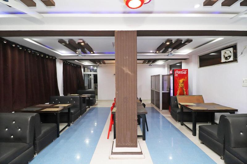 호텔 Mn Galaxy By Oyo Rooms