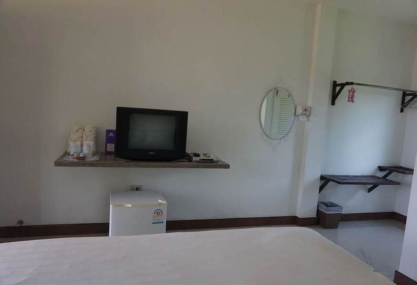 هتل Thatphanom Place