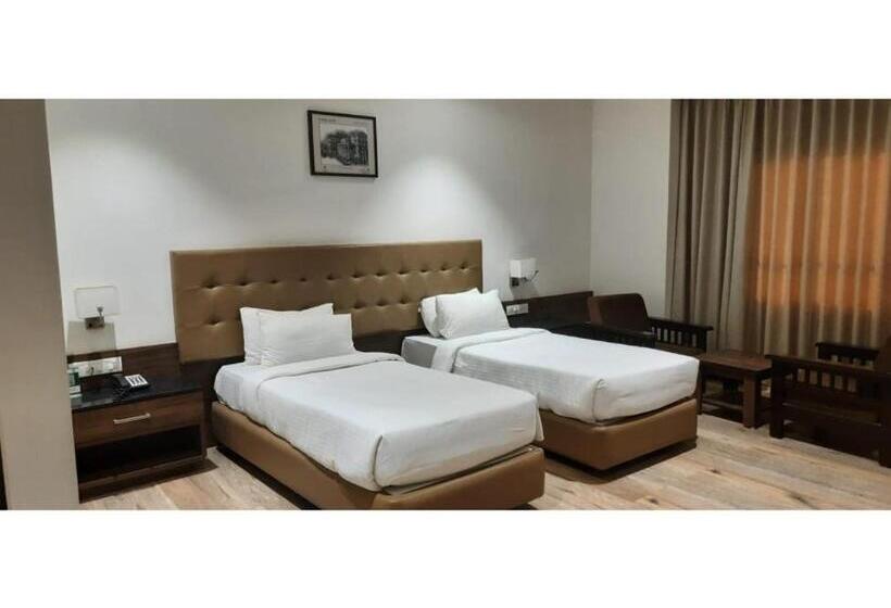 호텔 The Byke Suraj Club, Junagadh