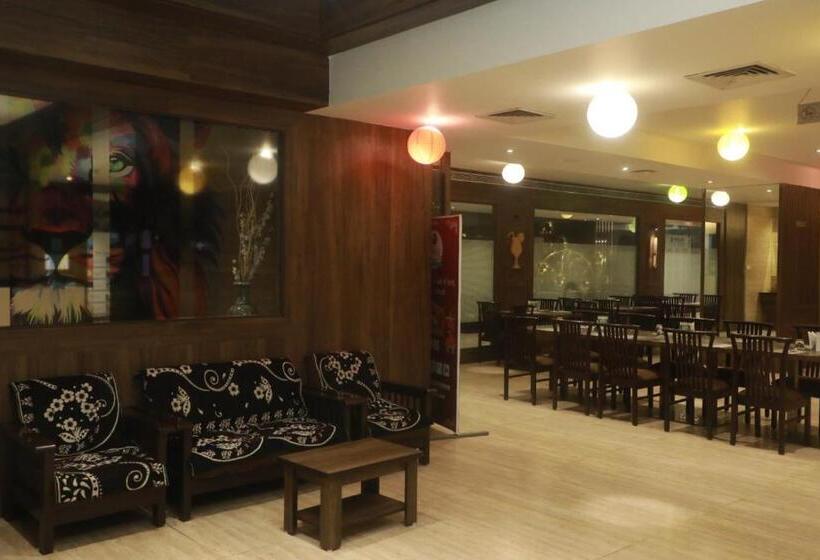 호텔 The Byke Suraj Club, Junagadh