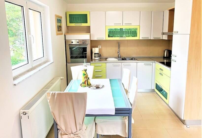 膳宿费 Apartment And Rooms Milak