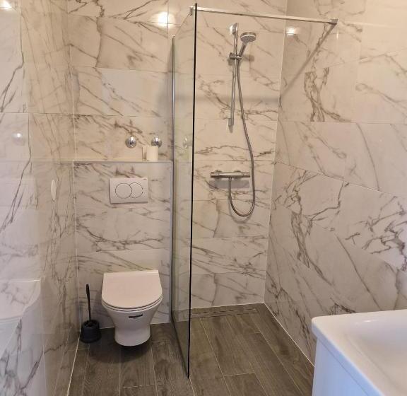 بنسيون Guest House Lidus