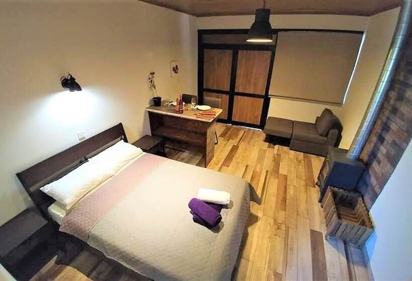 پانسیون Perneia Rooms