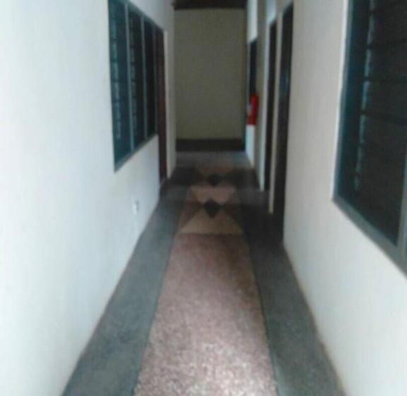 منتجع Jackson Guesthouse Anomabo