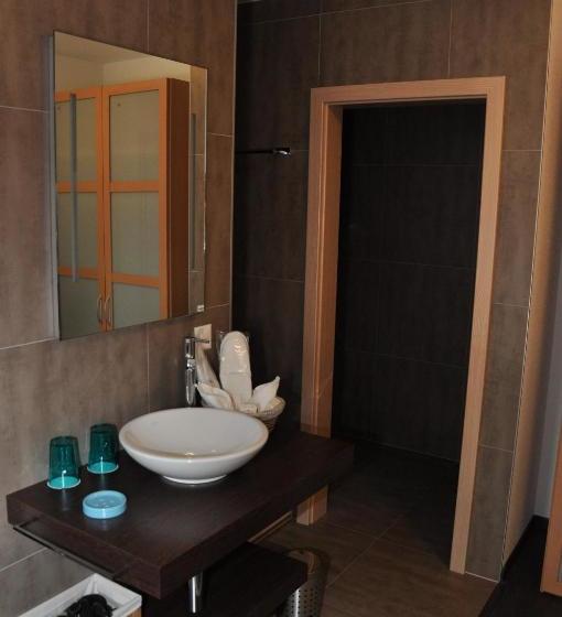 فندق صغير Le Relais Du Château Monney