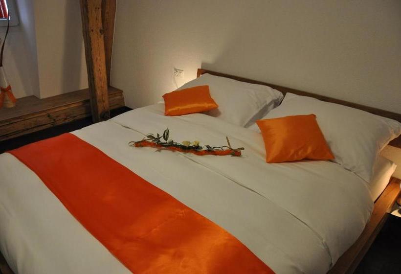 فندق صغير Le Relais Du Château Monney