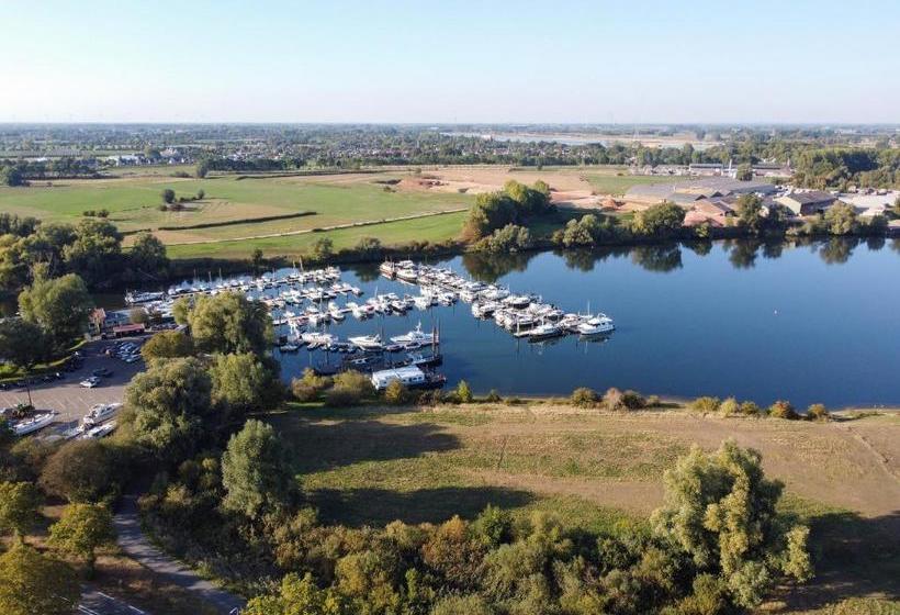 ベッドアンドブレックファースト Het Hart Van Alem