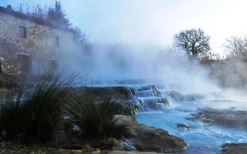 ホテル Agriturismo Podere Mulinaccio