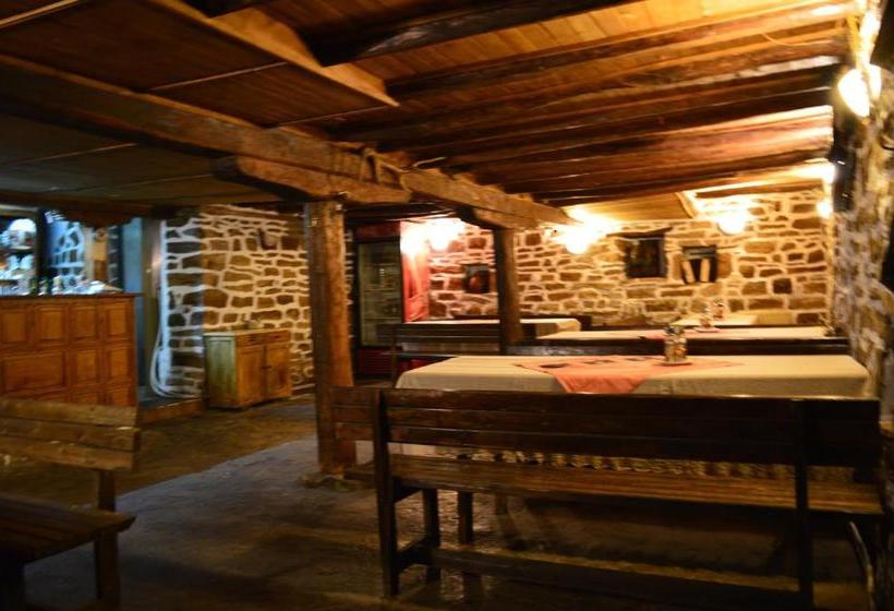 بنسيون The Old House Guest House