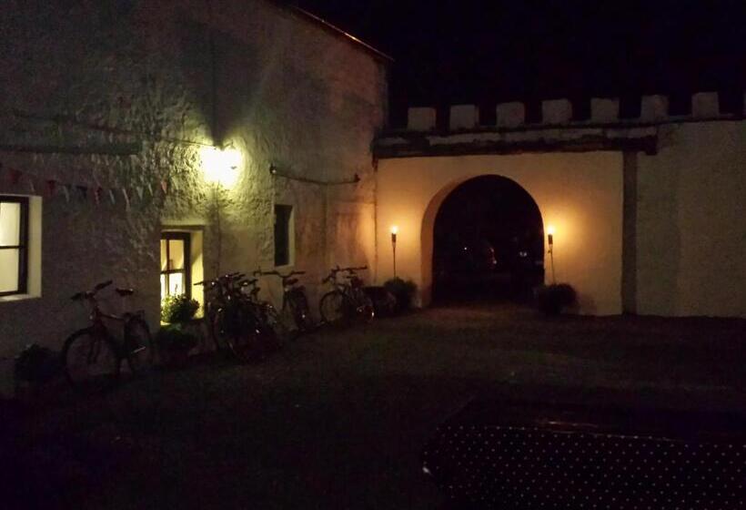 הוסטל The Valley House